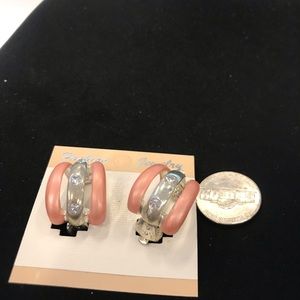 Fashion earrings